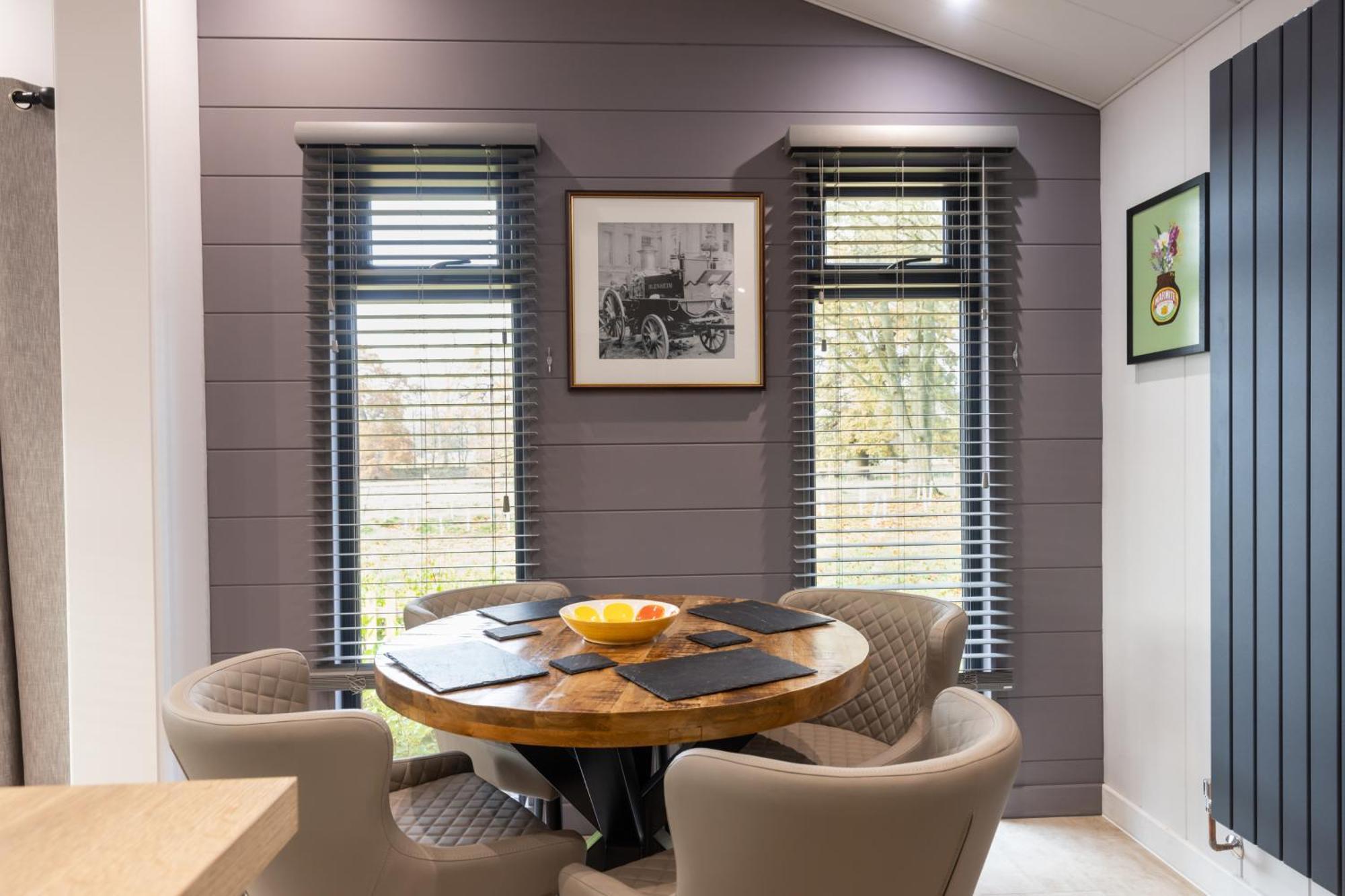 Blenheim Palace Lodge Retreat Удсток Екстериор снимка