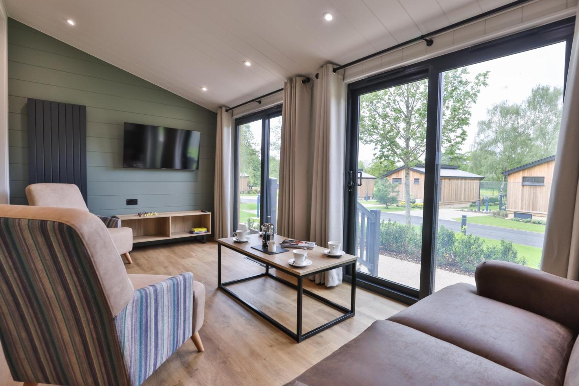 Blenheim Palace Lodge Retreat Удсток Екстериор снимка