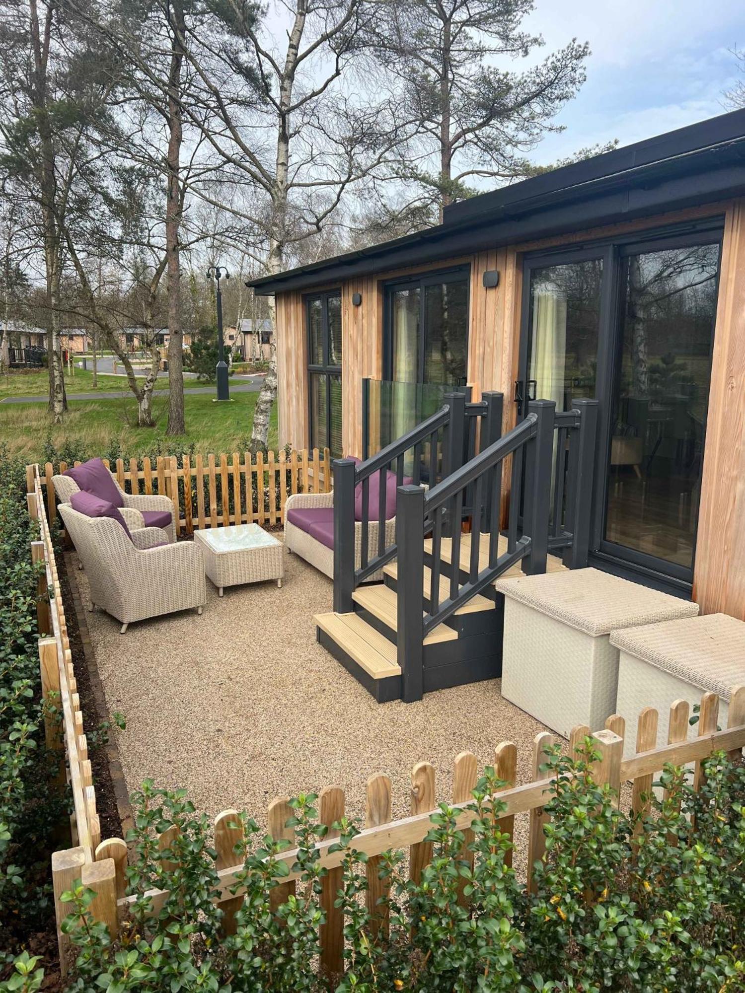 Blenheim Palace Lodge Retreat Удсток Екстериор снимка
