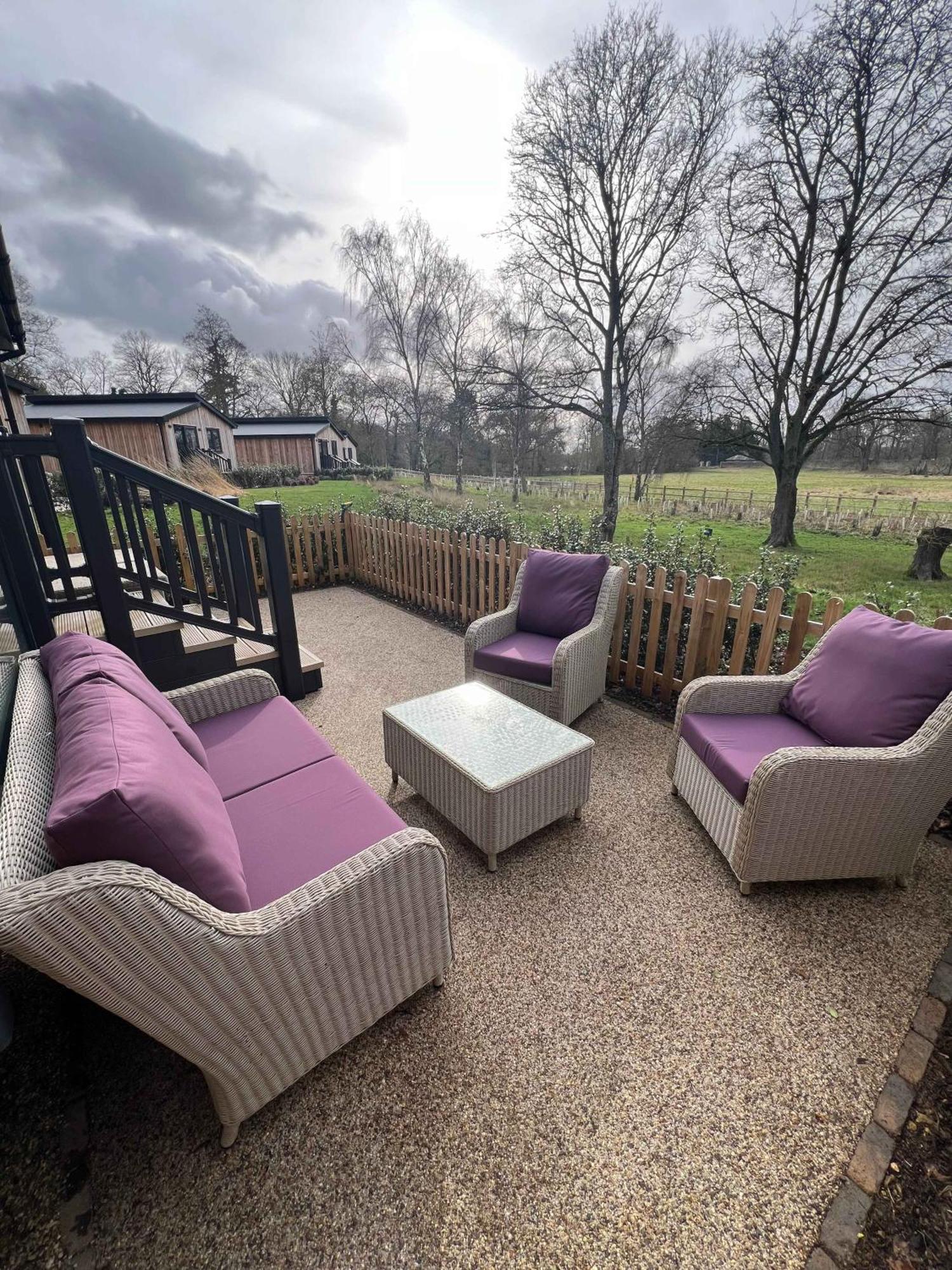 Blenheim Palace Lodge Retreat Удсток Екстериор снимка